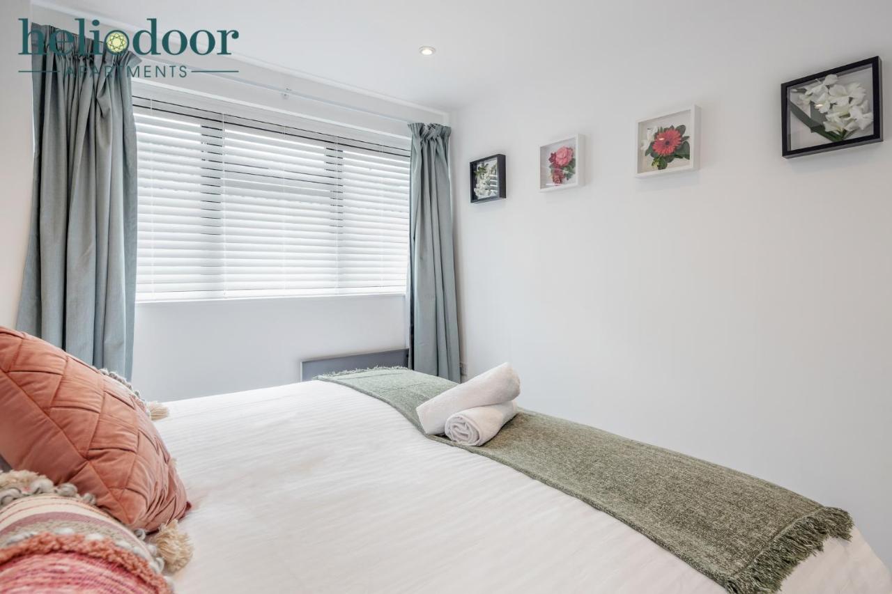 Milton Keynes Apartments, Sleeps Up To 5, Free Parking, Free Wifi & Movies, 7 Mins Drive To Milton Keynes Central Station For Direct Trains To London & The North Exterior photo