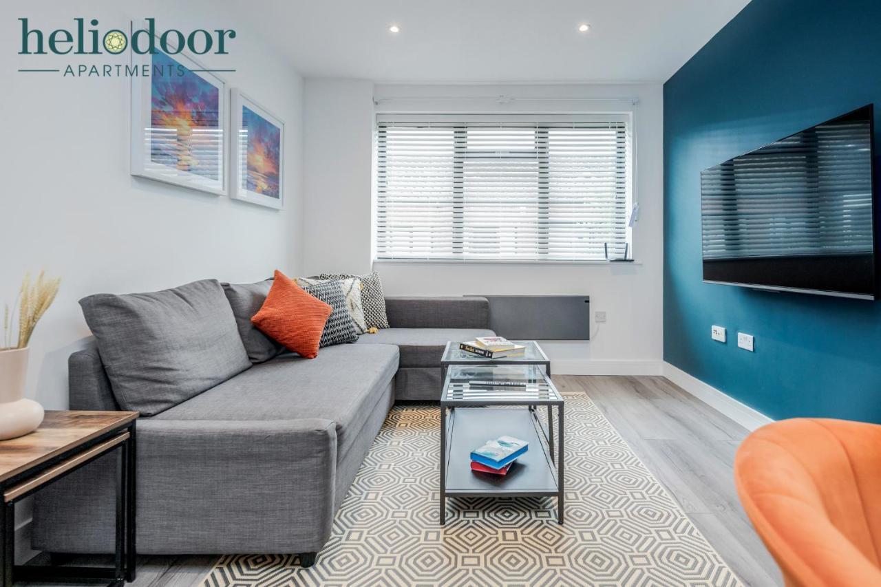 Milton Keynes Apartments, Sleeps Up To 5, Free Parking, Free Wifi & Movies, 7 Mins Drive To Milton Keynes Central Station For Direct Trains To London & The North Exterior photo
