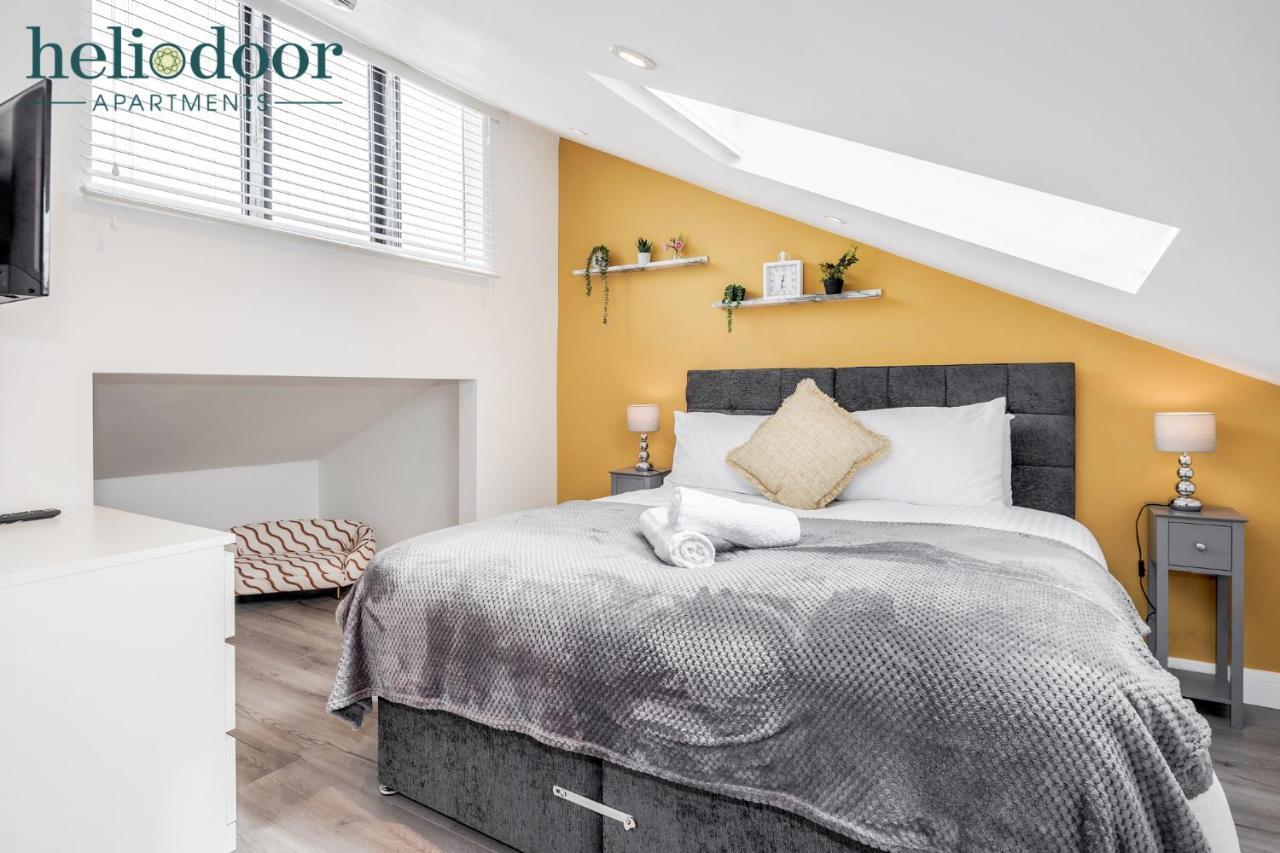 Milton Keynes Apartments, Sleeps Up To 5, Free Parking, Free Wifi & Movies, 7 Mins Drive To Milton Keynes Central Station For Direct Trains To London & The North Exterior photo