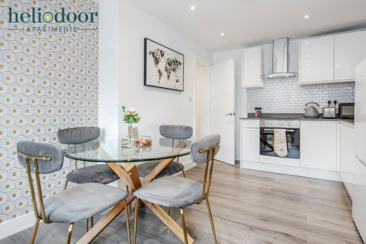 Milton Keynes Apartments, Sleeps Up To 5, Free Parking, Free Wifi & Movies, 7 Mins Drive To Milton Keynes Central Station For Direct Trains To London & The North Exterior photo
